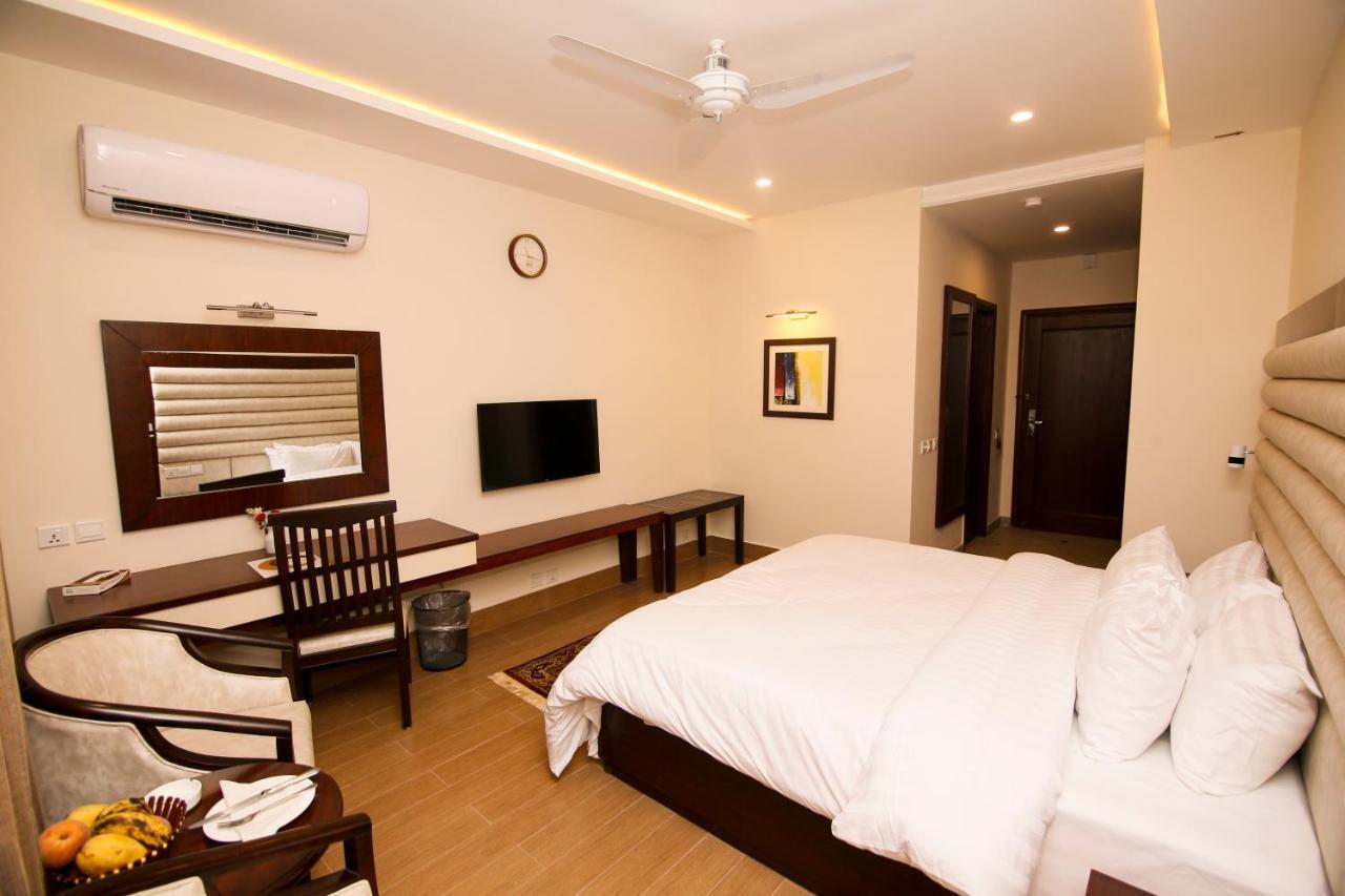 Hotel One Rahim Yar Khan Club Road 외부 사진